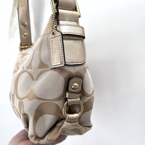 COACH Tan / Gold Signature C Hobo Bag Handbag Purse & Matching Wristlet - Picture 6 of 15